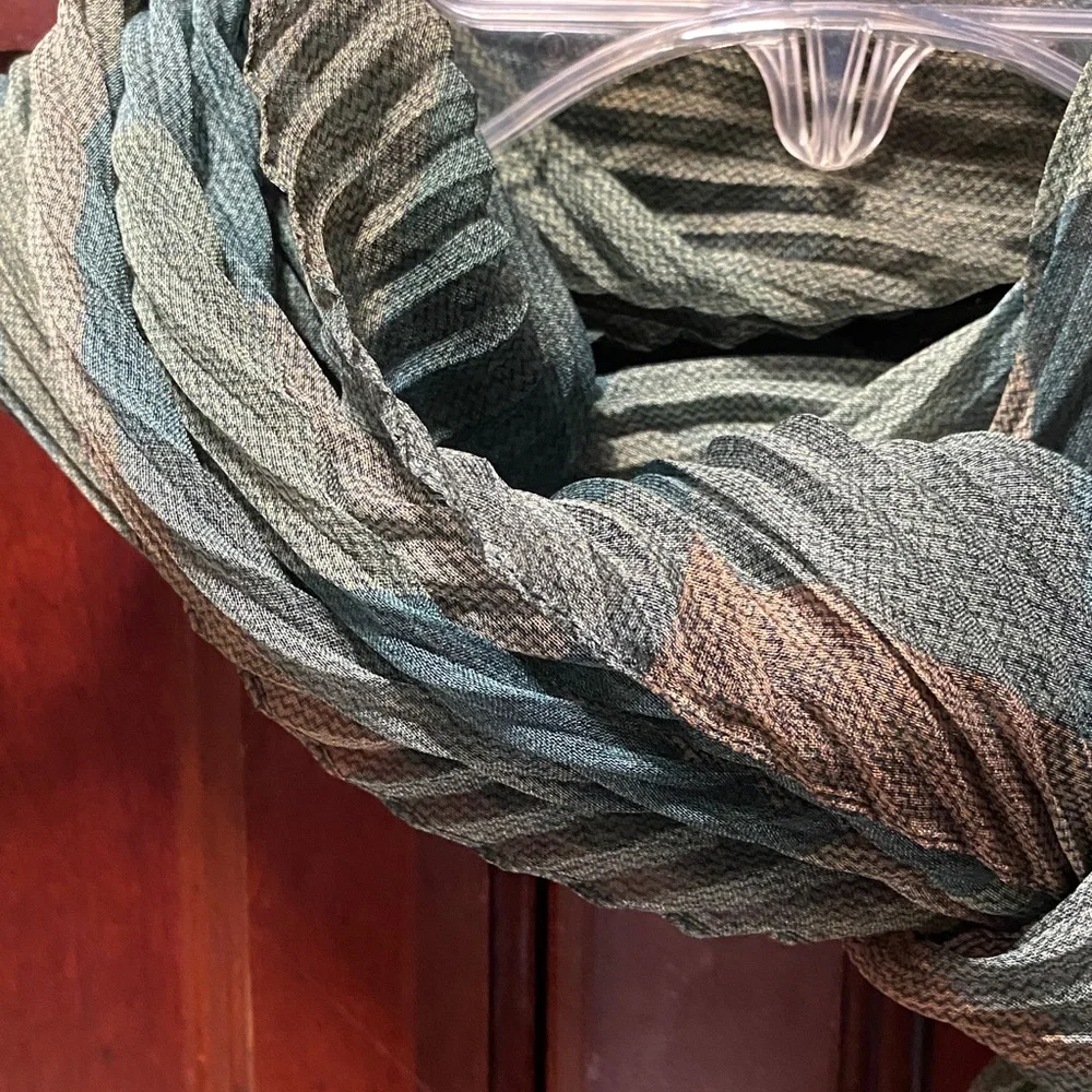 Elegant vintage Pleated sheer Scarf in Green and Brown 57” x 13”
